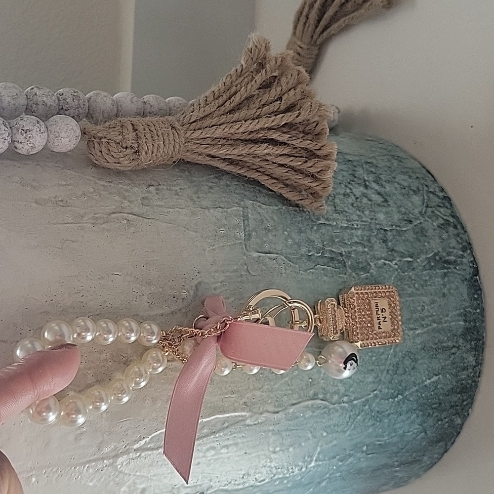 BAG CHARM - Picture 4 of 6